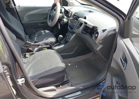 2015 Chevrolet Sonic Lt Auto z USA, uszkodzony, nr VIN 1G1JC5SH7F4169213